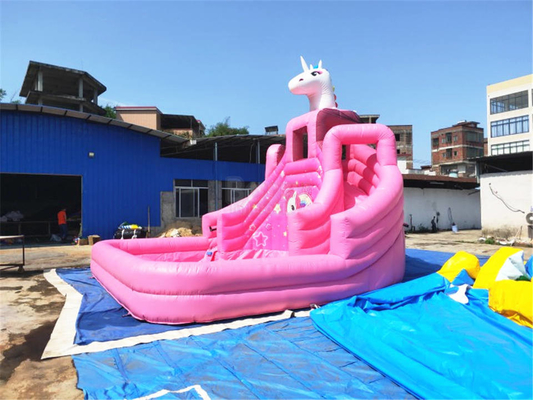 Komercyjny nadmuchiwany park wodny mobilny różowy bramkarz ze zjeżdżalnią basenową