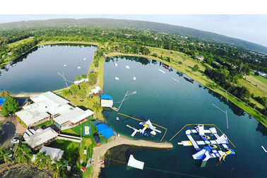 Blue Obstacle Course Gry wodne Nadmuchiwany park wodny dla luksusowego ośrodka