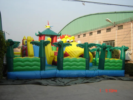 Przenośny nadmuchiwany światowy park rozrywki Niestandardowy nadmuchiwany plac zabaw dla dzieci na świeżym powietrzu