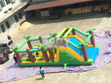 Outdoor i Indoor Blow Up Przeszkoda dla dorosłych, Jungle Theme Kids Obstacle Course