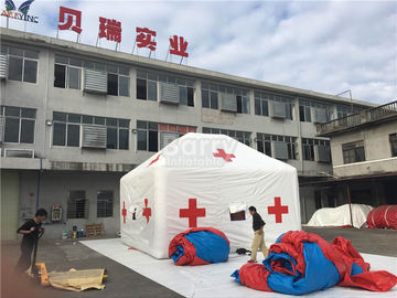 Promocja biały czerwony krzyż odkryty Medyczny nadmuchiwany namiot z logo drukowanie