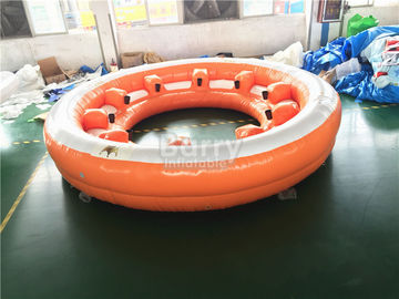 Niesamowita nadmuchiwana platforma wodna wyspa zabawki wodne 10 osób nadmuchiwana pływająca sofa z filiżanką kawy