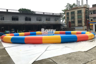 Chiny Koło fabryczne Średnica 15 m Nadmuchiwany basen do gry w piłkę wodną z 0,6 mm PCV