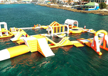 Zabawny leśny nadmuchiwany park wodny, Wibit Inflatable Water Sports Challenge