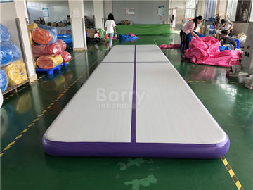 Komercyjny nadmuchiwany tor powietrza / fioletowy skok powietrzny Tumble Trak do gimnastyki sportowej