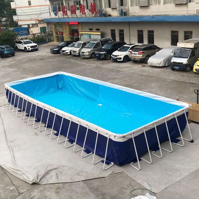 Rodzinny przenośny basen z metalową ramą z PVC nad ziemią
