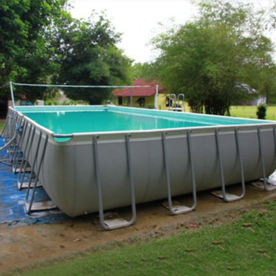Rodzinny przenośny basen z metalową ramą z PVC nad ziemią