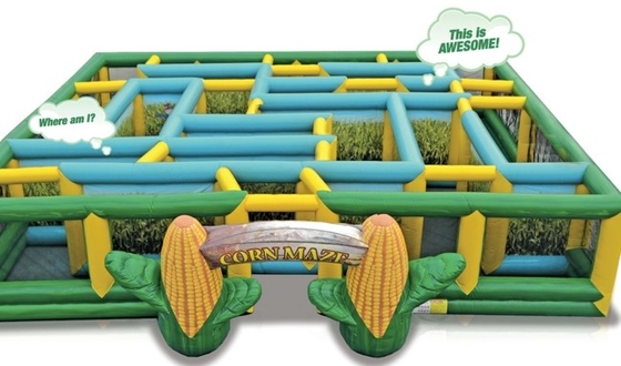 Ognioodporny nadmuchiwany tor przeszkód Blow Up Corn Maze Game