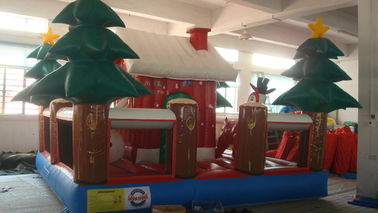 PVC nadmuchiwane produkty reklamowe Gigantyczne wysadzenie domu Świętego Mikołaja dla dziecka