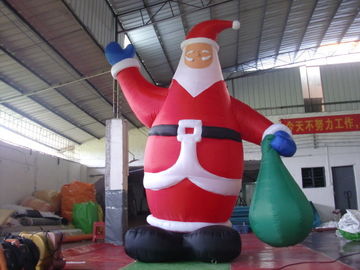 Nadmuchiwane produkty reklamowe z plandeki PCV, nadmuchiwany Święty Mikołaj do dekoracji świątecznych w centrum handlowym
