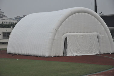 Profesjonalny zewnętrzny biały nadmuchiwany namiot sportowy z PVC na imprezę 40 × 15m