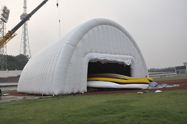 Profesjonalny zewnętrzny biały nadmuchiwany namiot sportowy z PVC na imprezę 40 × 15m