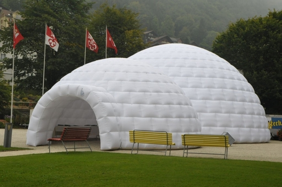 Nadmuchiwany namiot kopułowy z PVC o grubości 0,45 mm Gigant nadmuchiwanej konstrukcji