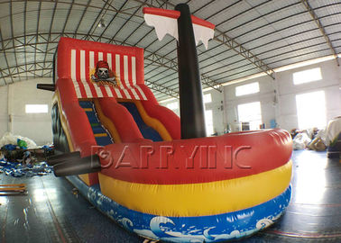 Red Inflatable Pirate Boat / Inflatable Pirate Ship Zabawa Miasto Nadmuchiwane Plac Zabaw