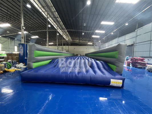 Zastosowane wybuchowe bieganie bounce 5k Wave Runner Największy nawigacyjny tor przeszkód dla dzieci i dorosłych