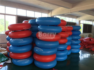 Czerwony i niebieski nadmuchiwane zabawki wodne dla dzieci, pływaków basen