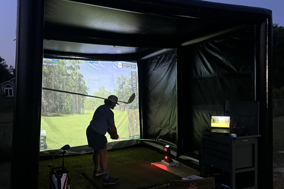 Przenośny klatek treningowy do gry w golfa, naduchowy symulator golfa, projektor, namiot strzelniczy z ekranem