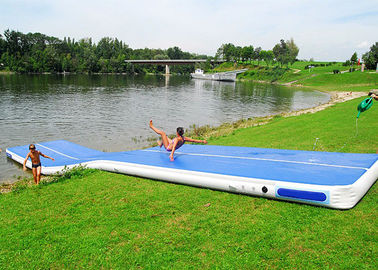 Długo niebieska gładka guma Air Tight Yoga Mat, Pływający nadmuchiwany tor powietrzny dla wody