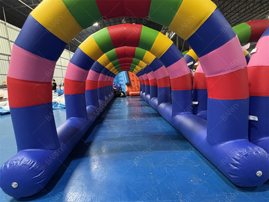 Nadmuchiwany tunel wodny z rozpylaczem 10m na letnie imprezy