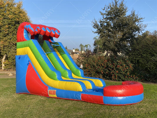 Płyn wodny z basenem, kolorowe urządzenia do zabawy wodnej dla dzieci na zewnątrz