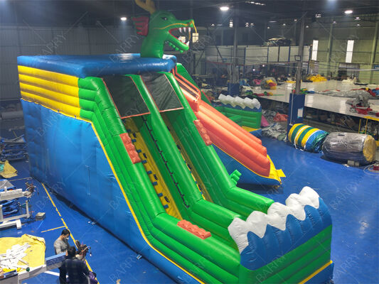Komercyjny Dragon Inflatable Water Park, wieloślizgowy plac zabaw wodnych z dużym basenem dla parków rozrywki Festiwale