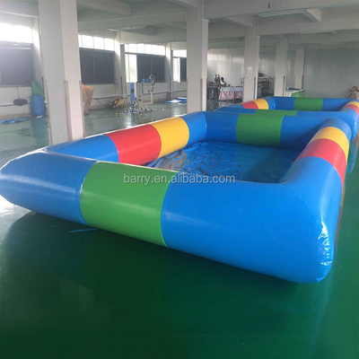 Kolorowy nadmuchiwany basen z PVC o grubości 0,9 mm na zewnątrz