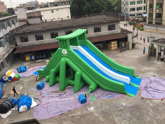 Wielokolorowe nadmuchiwane zjeżdżalnie wodne Bouncer Blow Up Castle Combo