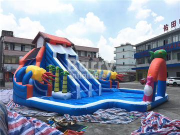 Zjeżdżalnia w kształcie domu Przenośny nadmuchiwany park wodny Aquapark nadmuchiwany wodny park rozrywki na zewnątrz